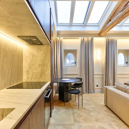 Maison Iena - Serviced On Champs Elysees *
