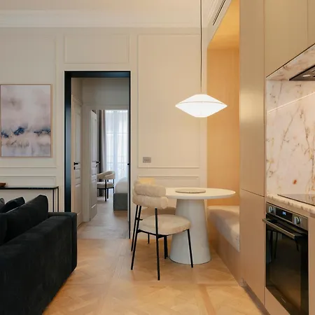 Maison Iena - Serviced On Champs Elysees