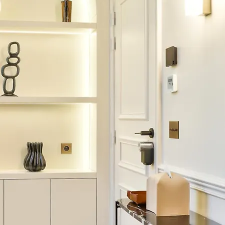 Maison Iéna - Serviced On Champs Elysées