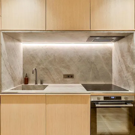 Maison Iéna - Serviced On Champs Elysées * París