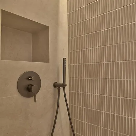 Maison Iéna - Serviced On Champs Elysées *