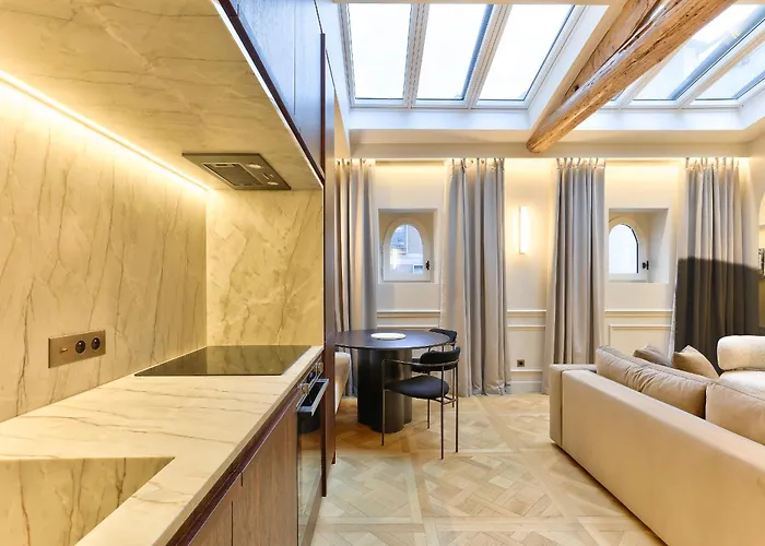 Maison Iena - Serviced On Champs Elysees *