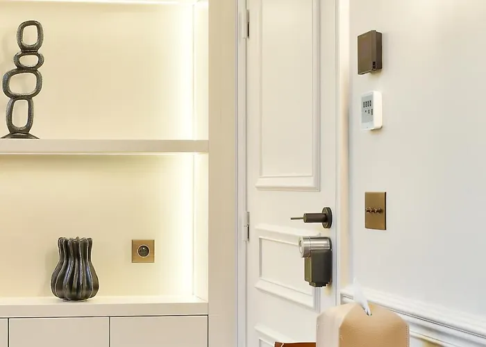 Maison Iena - Serviced On Champs Elysees