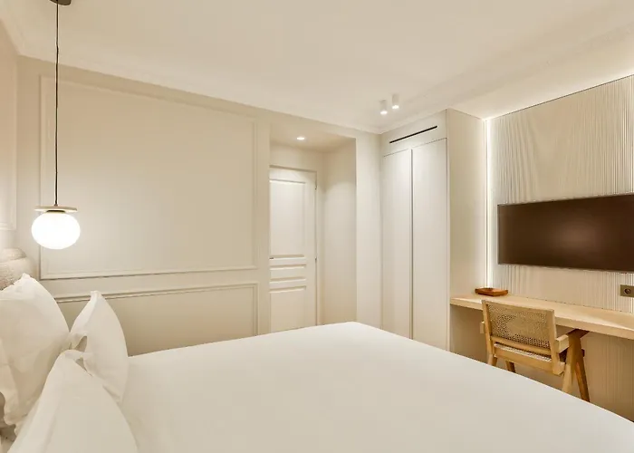 Maison Iena - Serviced On Champs Elysees